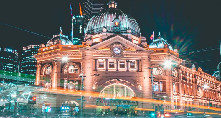 professional photography melbourne - flinders street, melbourne at Night